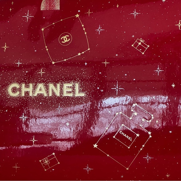 Chanel Red Gift Box with Ribbon - Picture 5 of 8